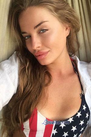 222321 - Daryna Age: 32 - Ukraine