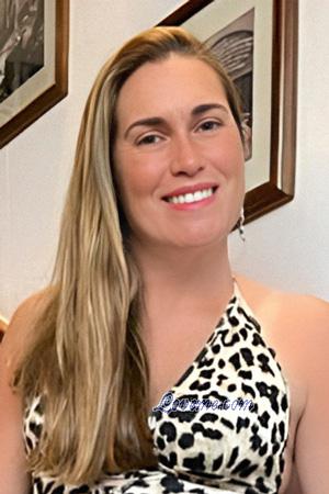 223405 - Claudia Age: 45 - Peru