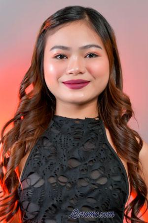 223852 - Jeramae Age: 19 - Philippines